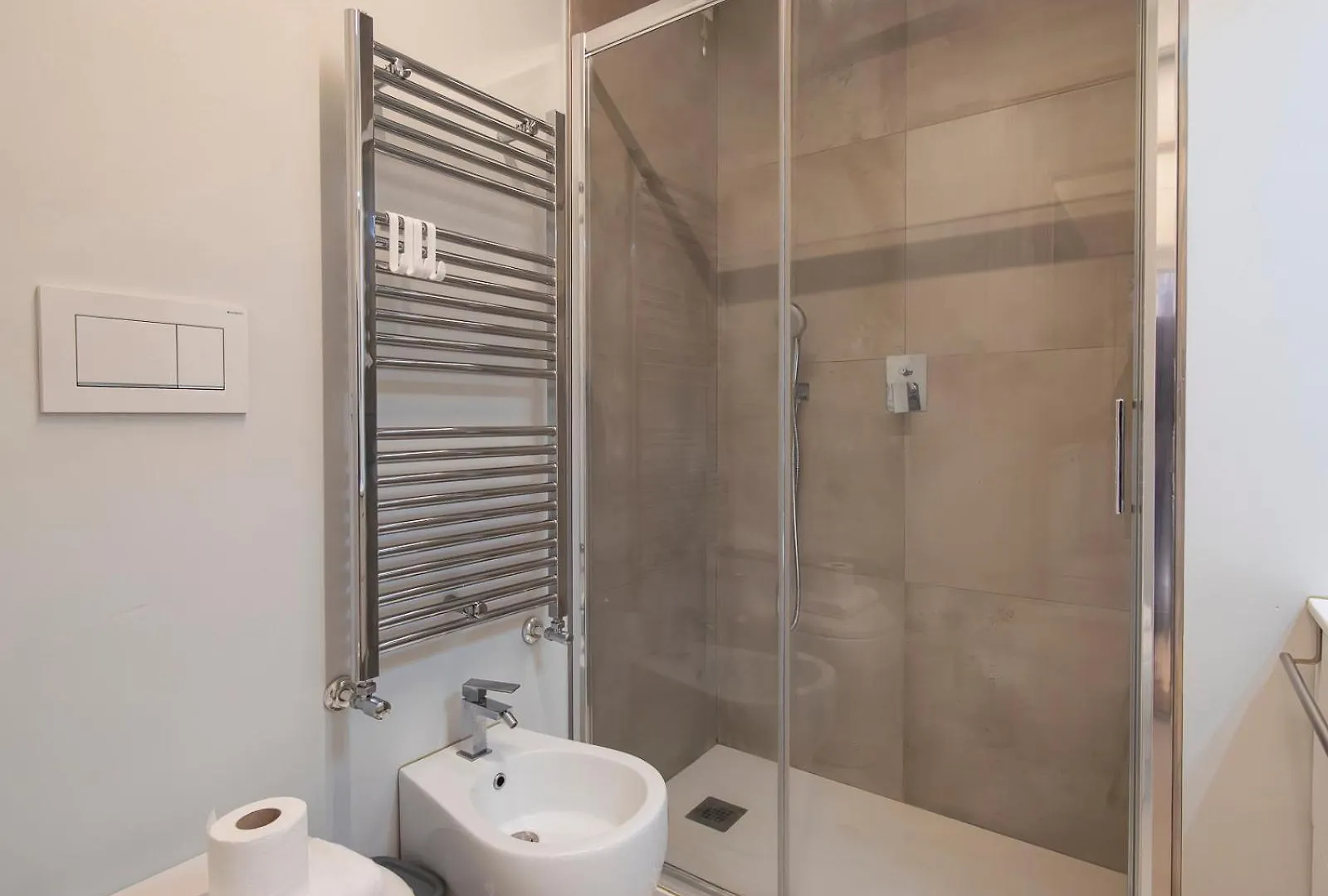 Ihost Studio - Toscanelli 10C Milano 0*,